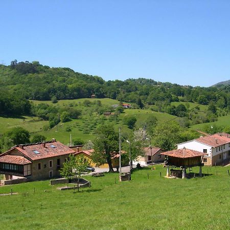 Turismo Rural El Sidron Guest House Piloña Eksteriør bilde